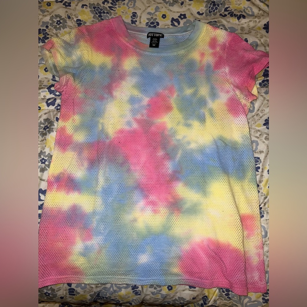 Women’s medium Hot Topic tie dye top